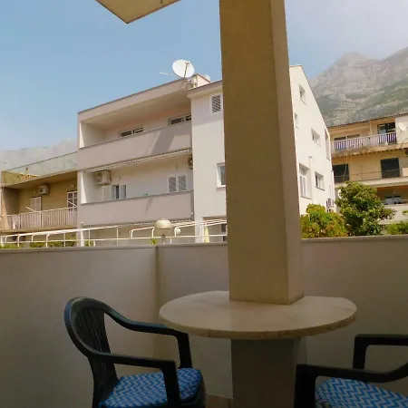Sanja Apartment *